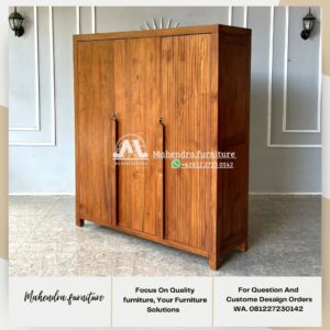 Lemari pakaian 3 pintu kayu jati almari baju jati minimalis