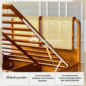 Tempat Tidur Jati Hidrolik Full Storage dengan Headboard Rotan - Gambar 4