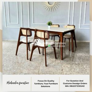 Set meja makan marmer minimalis dengan 4 kursi jati - Gambar 4